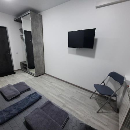 Посуточно Мини-Студия Метро Минская Киев 외부 사진